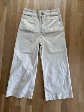 NWT Maeve Colette wide leg cropped denim. Size 30 White
